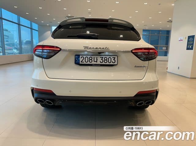 Maserati Levante 3.0 S AWD Modena, 2023 4