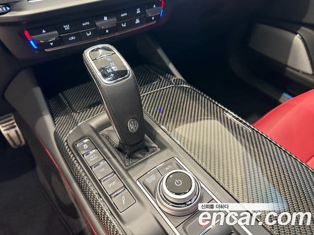 Maserati Levante 3.0 S AWD Modena, 2023 9