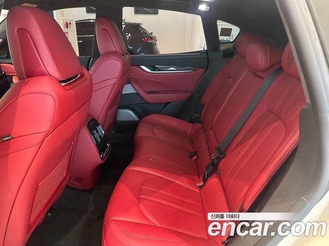 Maserati Levante 3.0 S AWD Modena, 2023 11