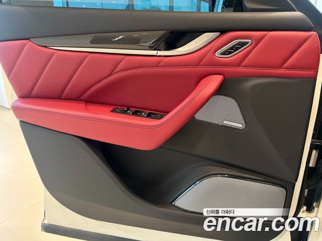 Maserati Levante 3.0 S AWD Modena, 2023 13