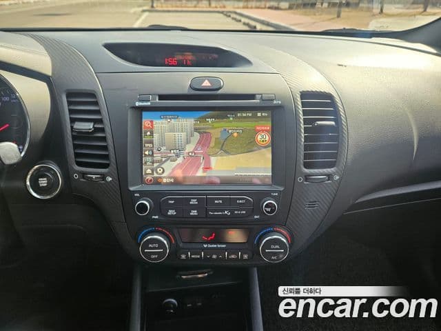 Kia K3 Prestige, 2013 4