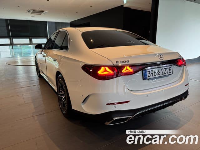 Mercedes-Benz E-класс W214 AMG Line, 2025 6