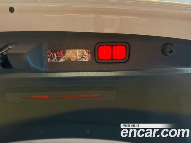 Mercedes-Benz E-класс W214 AMG Line, 2025 15