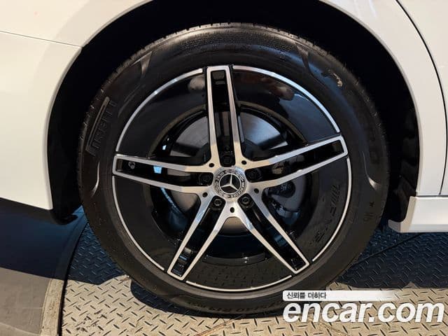 Mercedes-Benz E-класс W214 AMG Line, 2025 16