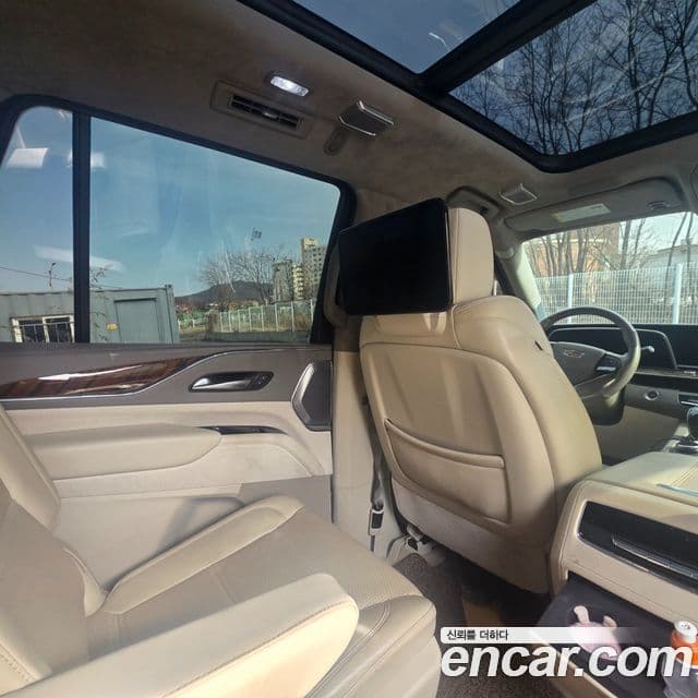 Cadillac Escalade 5세대 Sport Platinum, 2023 8