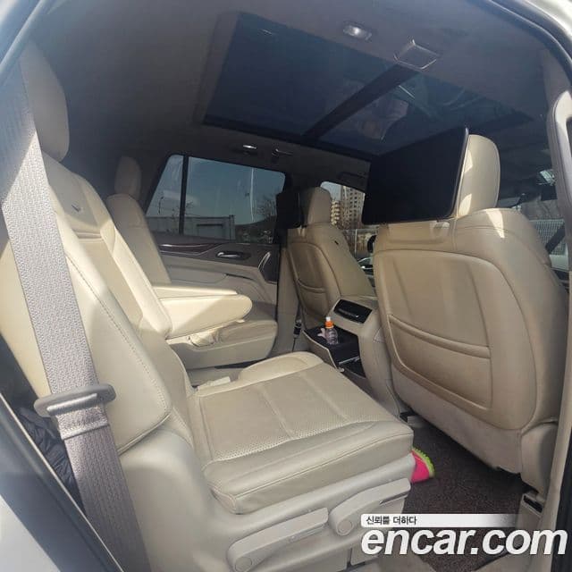 Cadillac Escalade 5세대 Sport Platinum, 2023 11