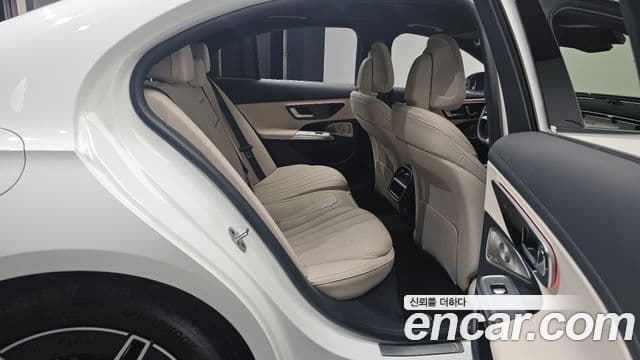 Mercedes-Benz E-класс W214 AMG Line, 2025 12