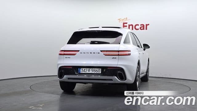 Genesis GV70, 2022 4