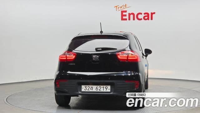 Kia The / новый New Pride Prestige, 2015 4