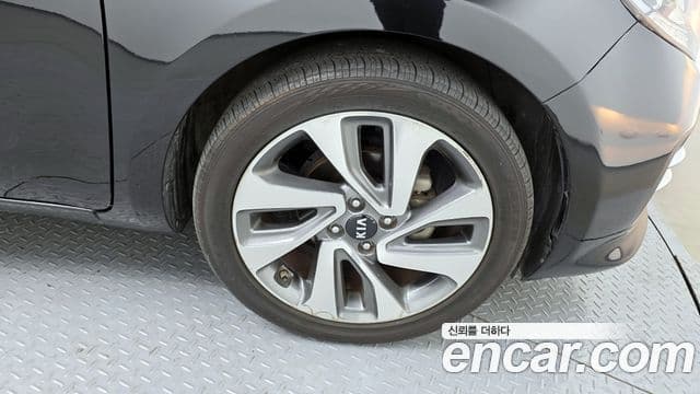 Kia The / новый New Pride Prestige, 2015 все фото