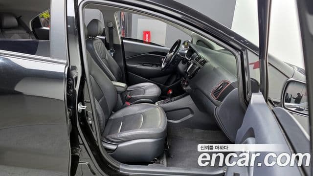 Kia The / новый New Pride Prestige, 2015 11