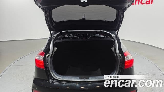 Kia The / новый New Pride Prestige, 2015 20