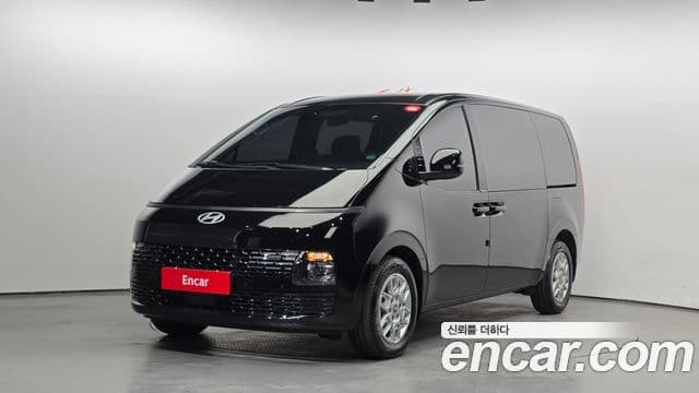 Hyundai Staria Modern, 2025 1