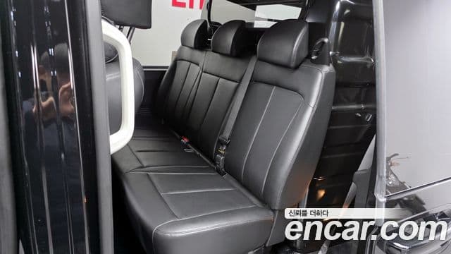 Hyundai Staria Modern, 2025 11