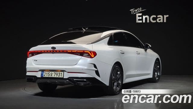 Kia K5 3세대 Signature, 2021 2