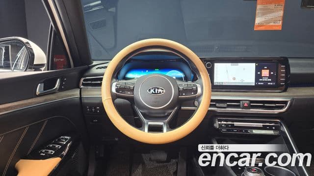 Kia K5 3세대 Signature, 2021 13