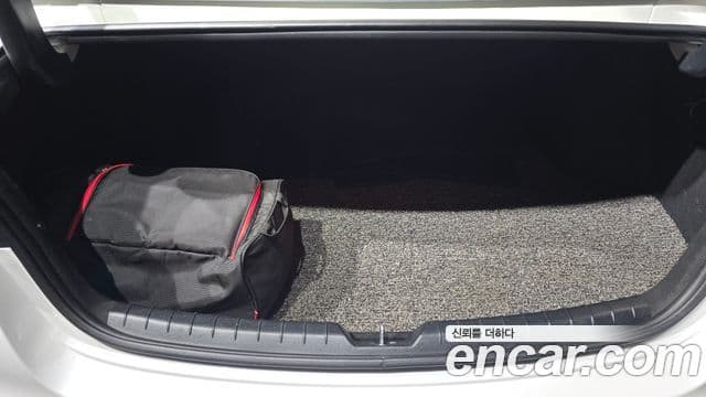 Kia K5 3세대 Signature, 2021 20