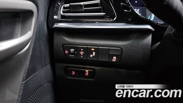 Kia Niro Plus Light (таксомоторный тип), 2023 14