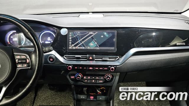 Kia Niro Plus Light (таксомоторный тип), 2023 17