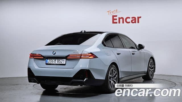 BMW 5시리즈 (G60) 520i M Sport, 2025 2