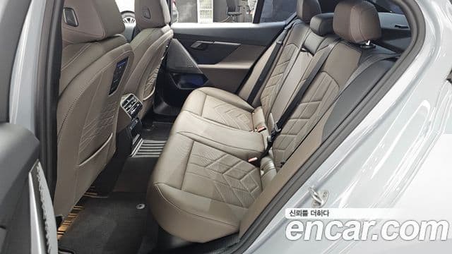 BMW 5시리즈 (G60) 520i M Sport, 2025 12