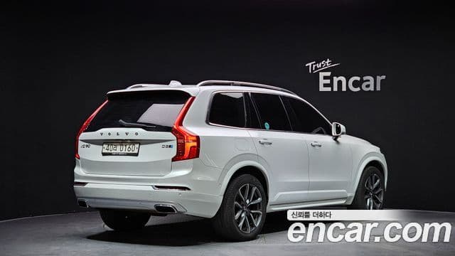 Volvo XC90 2세대 D5 Momentum, 2017 2
