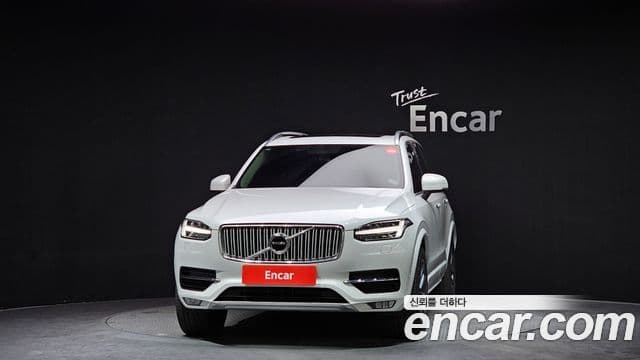 Volvo XC90 2세대 D5 Momentum, 2017 3