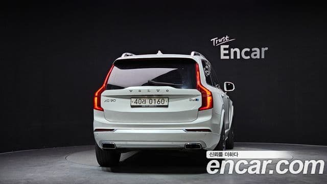 Volvo XC90 2세대 D5 Momentum, 2017 4