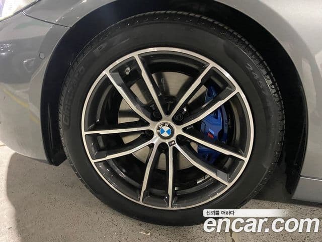 BMW 5시리즈 (G30) 520i M Sport, 2023 все фото