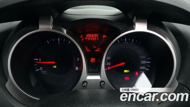 Nissan 쥬크 F15, 2014 8