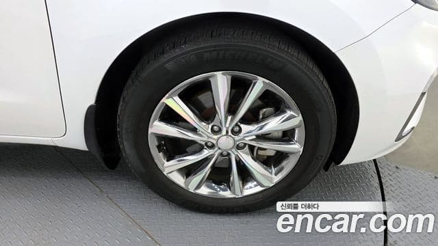 Kia The / новый New Carnival Special, 2019 все фото