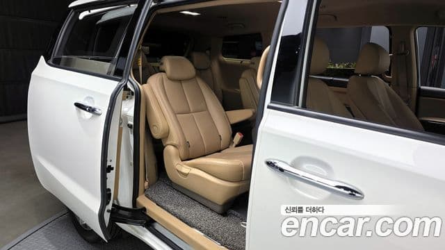 Kia The / новый New Carnival Special, 2019 12