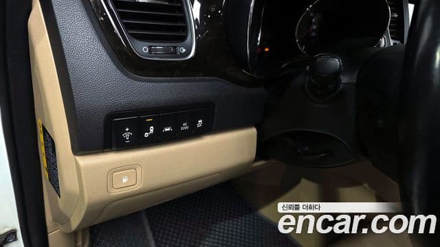 Kia The / новый New Carnival Special, 2019 17