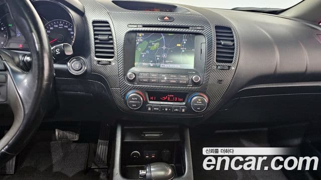 Kia K3 Trendy, 2013 15