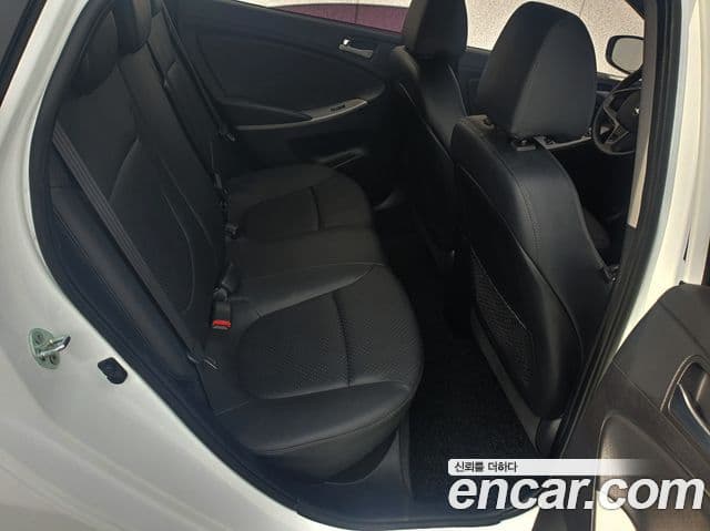 Hyundai Accent(новый кузов / новое поколение) Premium, 2016 19