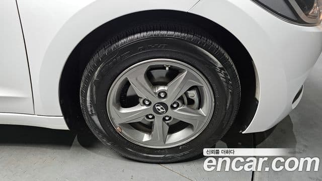 Hyundai Avante AD 1.6 GDI Smart, 2017 все фото