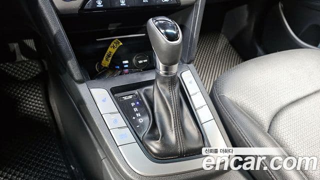 Hyundai Avante AD 1.6 GDI Smart, 2017 9