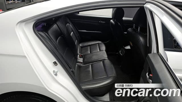 Hyundai Avante AD 1.6 GDI Smart, 2017 11