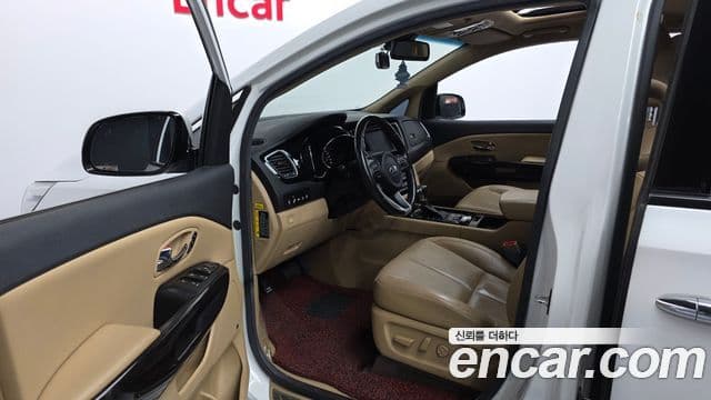 Kia All New Carnival President, 2018 10