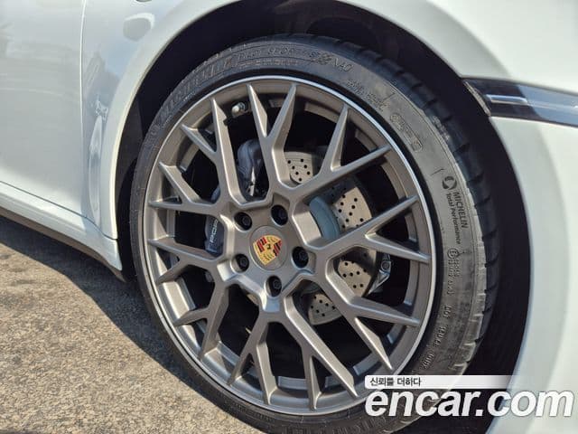 Porsche 911 (992) Carrera кабриолет, 2024 8