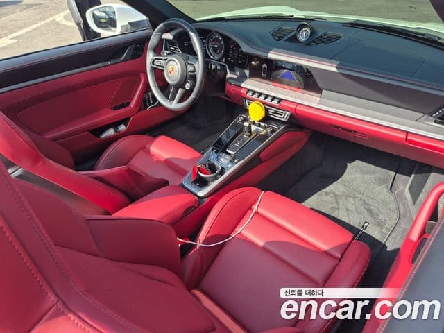 Porsche 911 (992) Carrera кабриолет, 2024 9