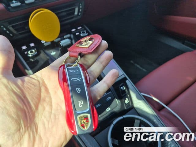 Porsche 911 (992) Carrera кабриолет, 2024 13