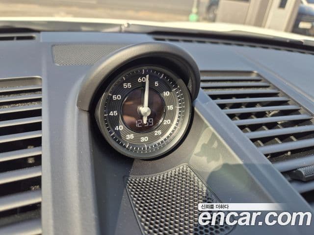 Porsche 911 (992) Carrera кабриолет, 2024 14