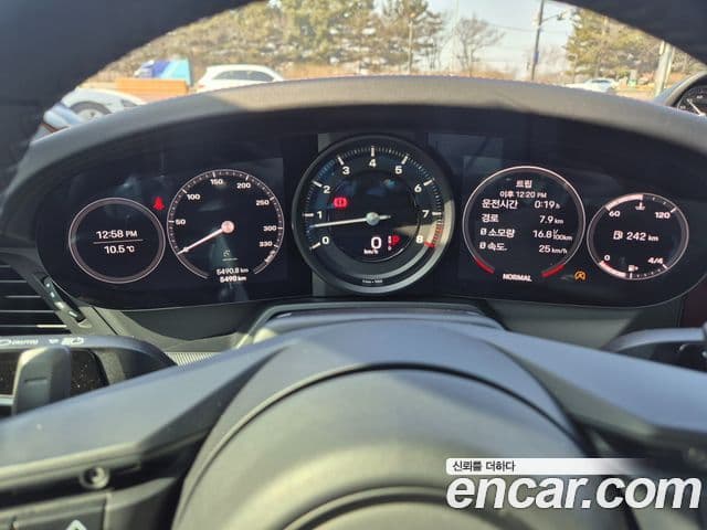 Porsche 911 (992) Carrera кабриолет, 2024 16