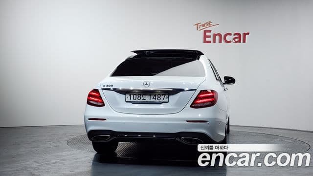 Mercedes-Benz E-класс W213 AMG Line, 2017 4