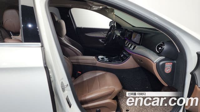 Mercedes-Benz E-класс W213 AMG Line, 2017 11