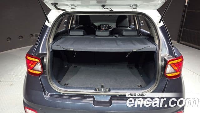 Hyundai Venue 1.6 Modern Plus, 2022 20