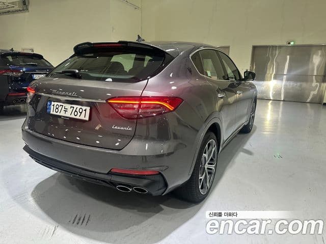 Maserati Levante 3.0 S AWD Modena, 2023 2