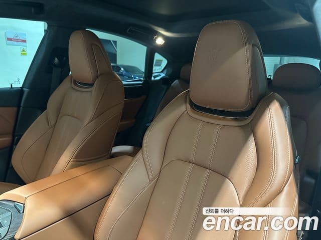 Maserati Levante 3.0 S AWD Modena, 2023 10
