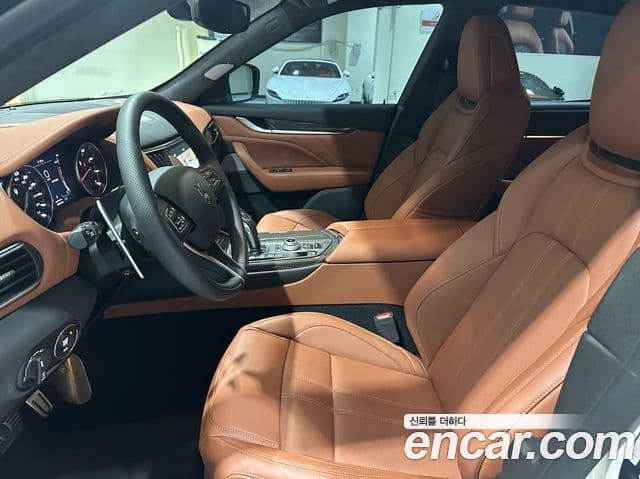 Maserati Levante 3.0 S AWD Modena, 2023 11